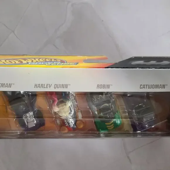 Batman Catwoman Robin Harley Quinn Racer Verse Mini Vehicles - 4 Pack - Picture 2 of 8
